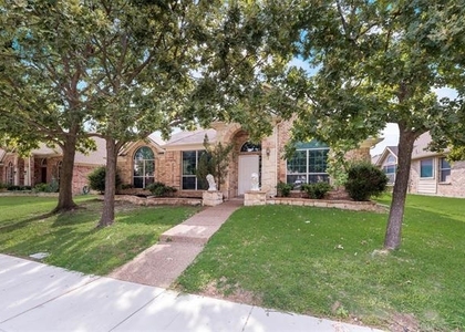 608 Regency Trail - Photo 1