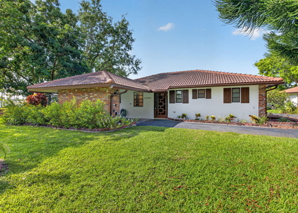 300 Nw 42nd Street - Photo 1