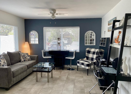 1528 Ne 32nd Street - Photo 1