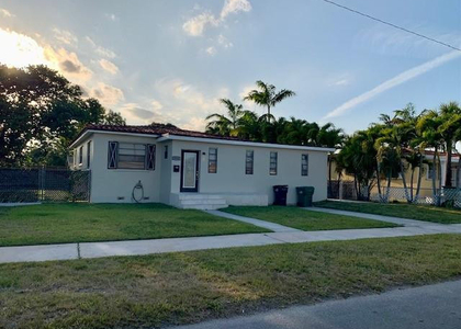 2910 Sw 103rd Place - Photo 1