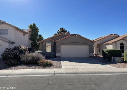 8949 W Kathleen Road - Photo 1