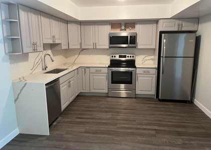 1419 Se 2nd Street - Photo 1