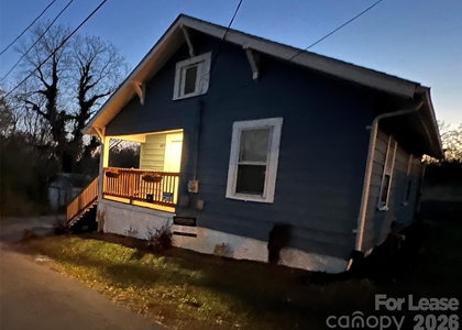 605 Center Street Nw - Photo 1