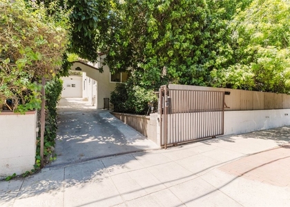 11036 Fruitland - Photo 1