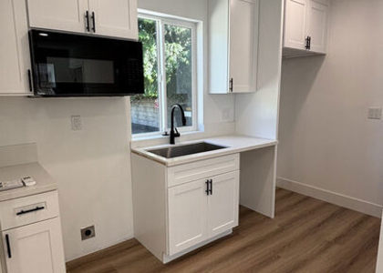 2437 Centinela Avenue - Photo 1