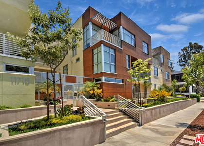 11715 W Bellagio Road - Photo 1