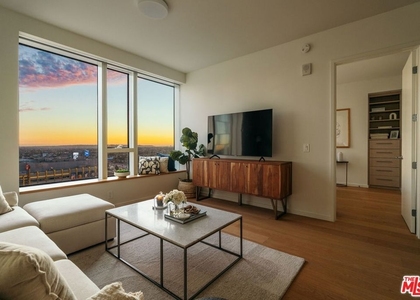 889 Francisco Street - Photo 1