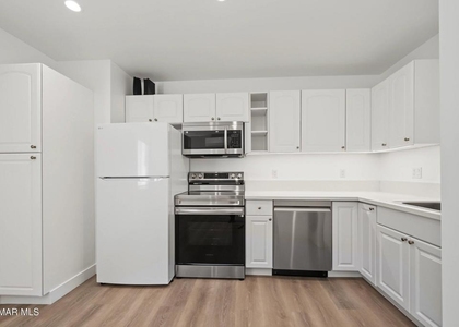 545 Shenandoah Street - Photo 1