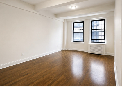 West 55th Street - Photo 1