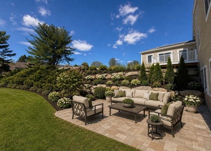 904 Oakridge Common - Photo 1