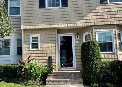29 Woodlake E Drive - Photo 1