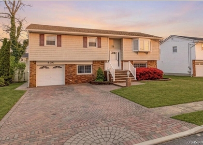 830 N Broome Avenue - Photo 1