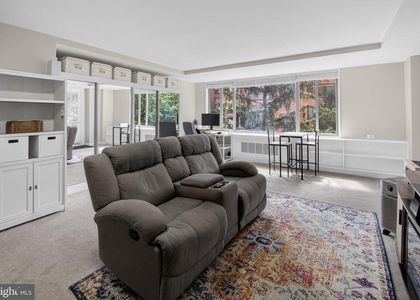 1121 Arlington Boulevard - Photo 1