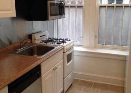 1209 Spruce Street - Photo 1