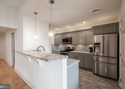 1600 Arch Street - Photo 1