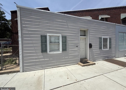 402 N Springfield Road - Photo 1