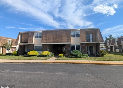 12 Florence Tollgate - Photo 1
