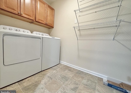 15210 Elkridge Way - Photo 1