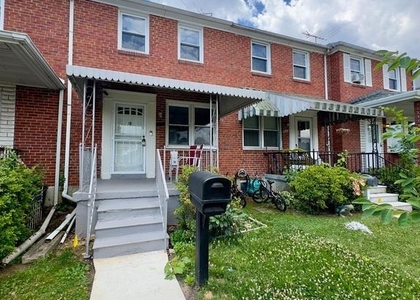 433 Oakwood Road - Photo 1