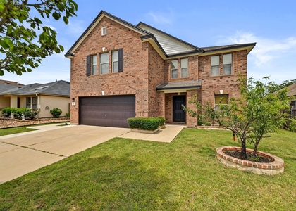 214 Briarwood Dr - Photo 1