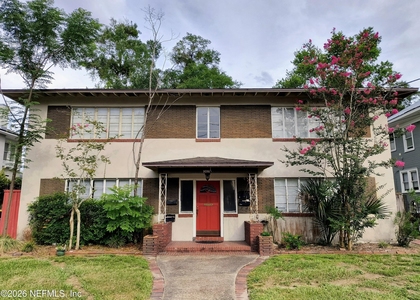 3018 Oak Street - Photo 1
