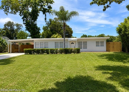 1619 2nd Avenue N - Photo 1