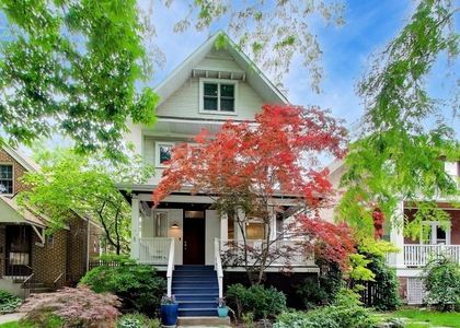 2010 W Bradley Place - Photo 1