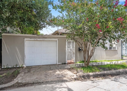 304 Bomar Street - Photo 1