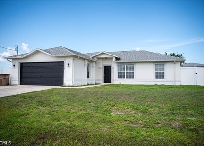 1118 Nelson Road N - Photo 1