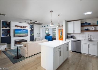 4171 Lakewood Boulevard - Photo 1