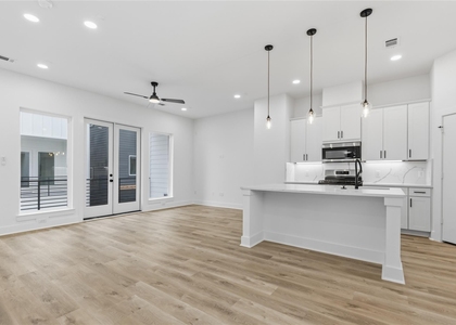 812 Elkhart Street - Photo 1