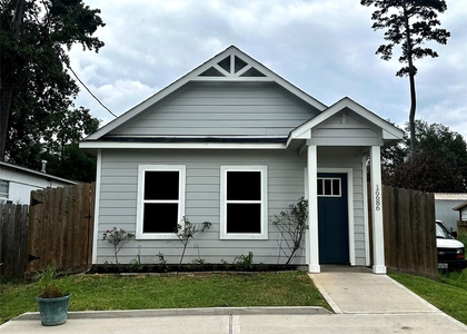 16686 E Lynbrook - Photo 1