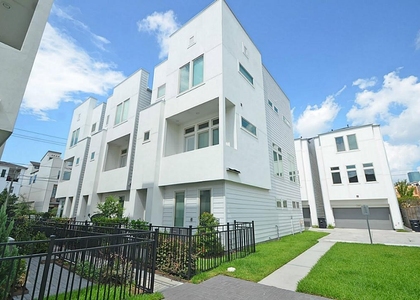 2713 Clay Street - Photo 1