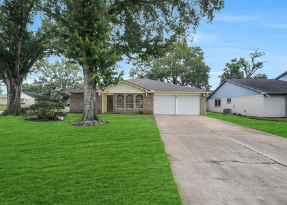13618 Piney Oaks Drive - Photo 1
