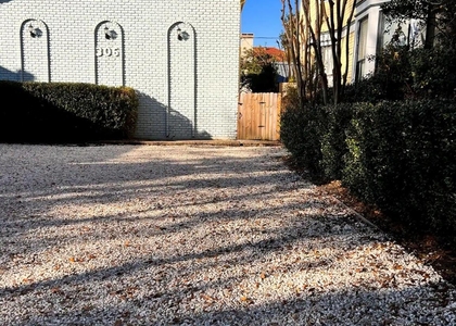 306 Hawthorne Street - Photo 1