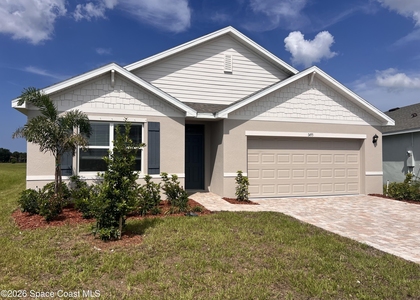 1493 Garabaldi Circle Se - Photo 1