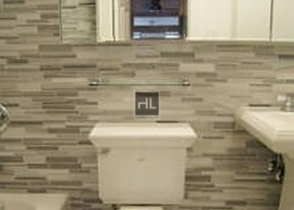East 7th Street - Photo 1