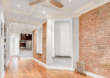W 108th St - Photo 1