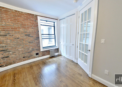 East 100th Street - Photo 1