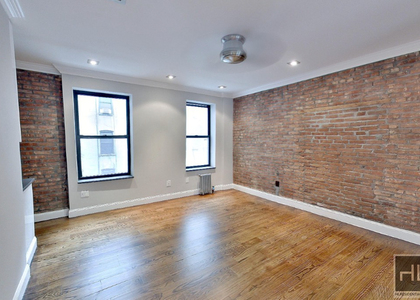 East 100th Street - Photo 1
