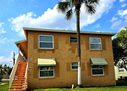 727 Michigan Court - Photo 1