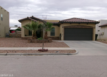 824 Caterick Street - Photo 1