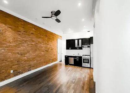  3rd Avenue - Photo 1