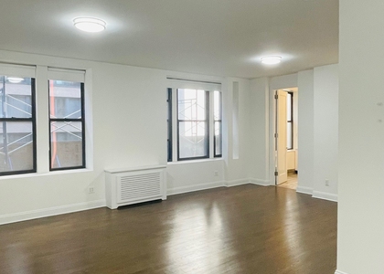 West 58th Street - Photo 1