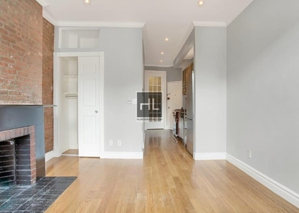 Leroy Street - Photo 1