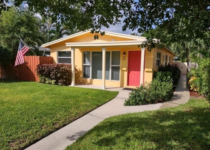 231 Ne 24th Avenue - Photo 1