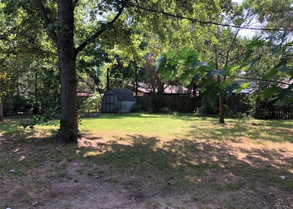 1308 Sycamore Street - Photo 1