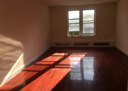 Kings Hgwy/Ocean Avenue - Photo 1