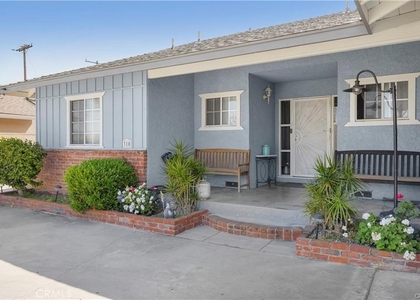 310 S Beachy Place - Photo 1