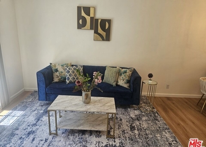 506 S Grevillea Avenue - Photo 1